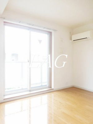 【居間・リビング】 | ヴァンヴェール | 洋室のお部屋です。