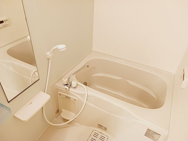 ゆったり過ごせるお風呂です