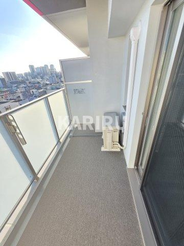 セレニテ蒲生四丁目駅前アリエのバルコニー|階数・部屋によってカラーパターン違い（カームブルー・ヘリンボーン・マーブルグレー）