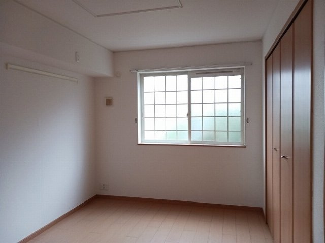 明るい色調の室内です