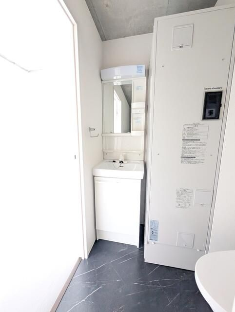 大田区千鳥２丁目の賃貸マンションの洗面所