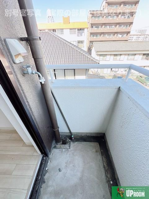 OMレジデンス岩倉のバルコニー