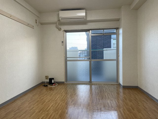 中野パレスの居間・リビング|※現在入居中の為別のお部屋の写真です