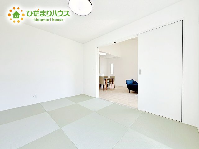 【和室】 | 那珂市中台第2　新築戸建　 | リビングと隣り合わせにあるお部屋！扉を閉めれば、来客用の部屋として使えます♪