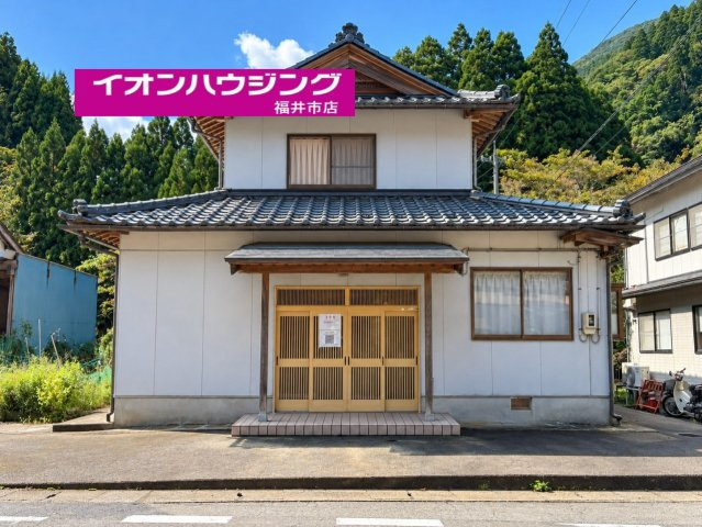 福井市畠中町　中古住宅♪