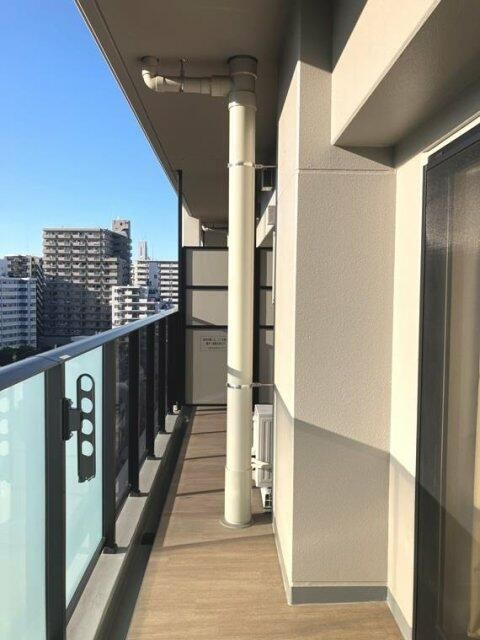プラウドタワー川口クロスのバルコニー