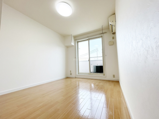 ルセドール赤羽の居間・リビング|明るいお部屋です！