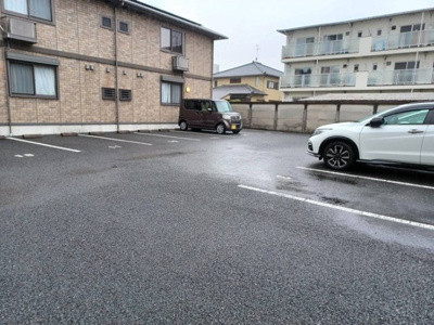 【駐車場】 | リビングタウン泉大津　Ｃ