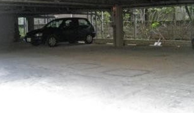文蔵ハイツの駐車場