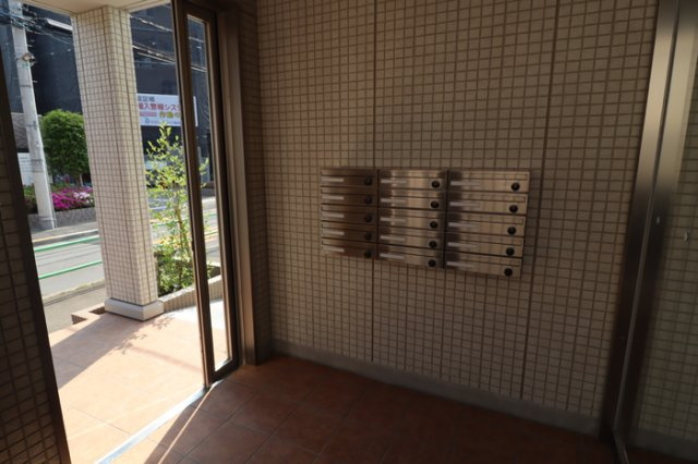 カーサビアンコのエントランス