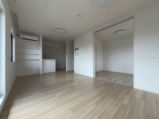 【居間・リビング】 | レジリエント | 同建築メーカー施工類似写真
