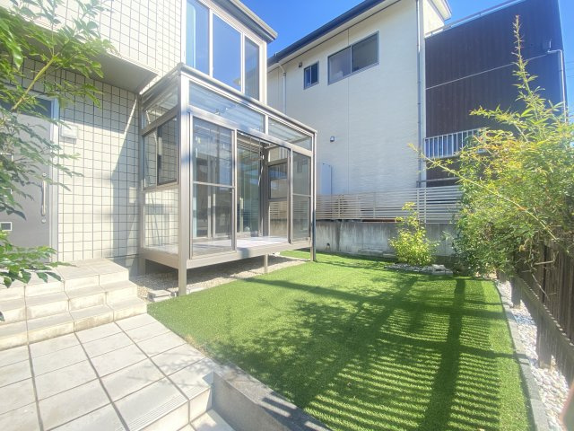 常滑市飛香台2丁目の庭|陽当りのいい庭付きです♪