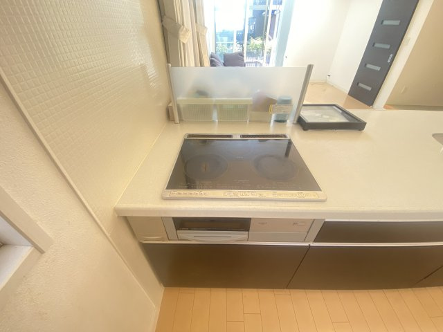 常滑市飛香台2丁目のキッチン|IHクッキングヒータ搭載♪