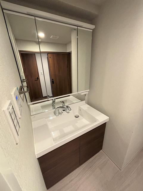 ルネフラッツ新小岩の洗面所