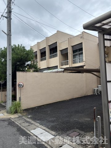 ６６７８３　岐阜市此花町中古戸建ての外観