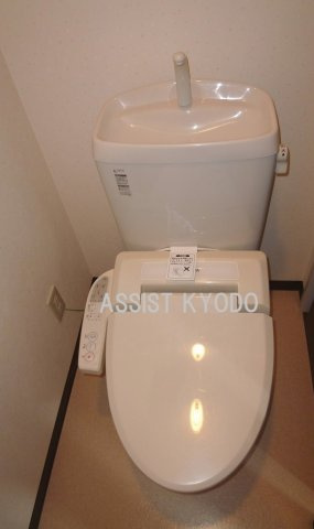 アズール経堂のトイレ|※同物件同仕様の参考写真です