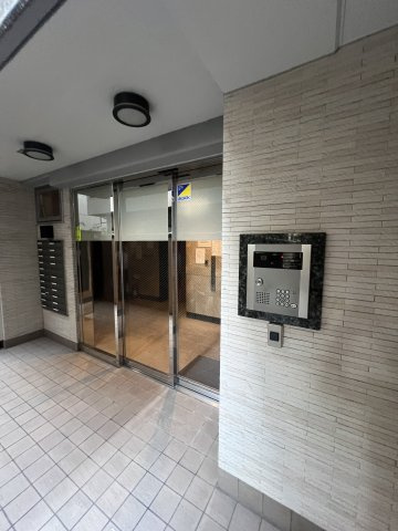 TAT LYON NISHINOMIYAのエントランス