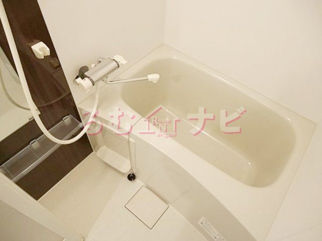 福岡市南区塩原１丁目のアパートの浴室