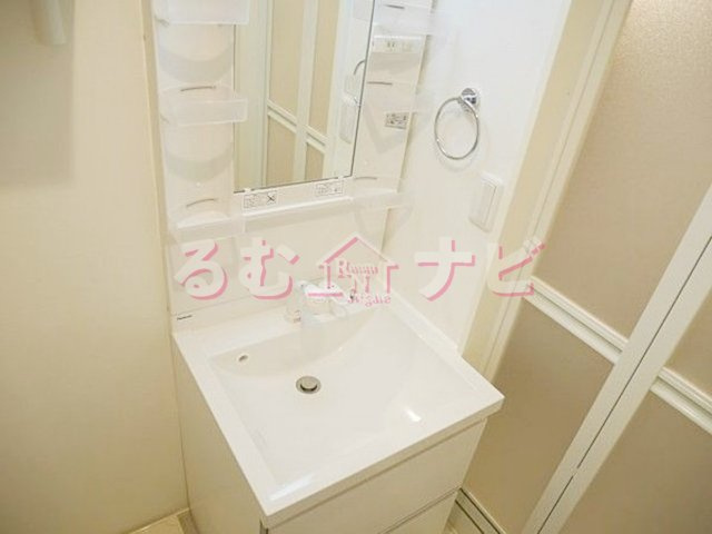 福岡市南区塩原１丁目のアパートの洗面所