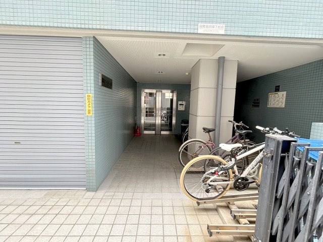 淡路グリーンマンションのエントランス