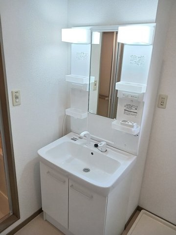 フォンテーヌシャトレⅠの洗面所