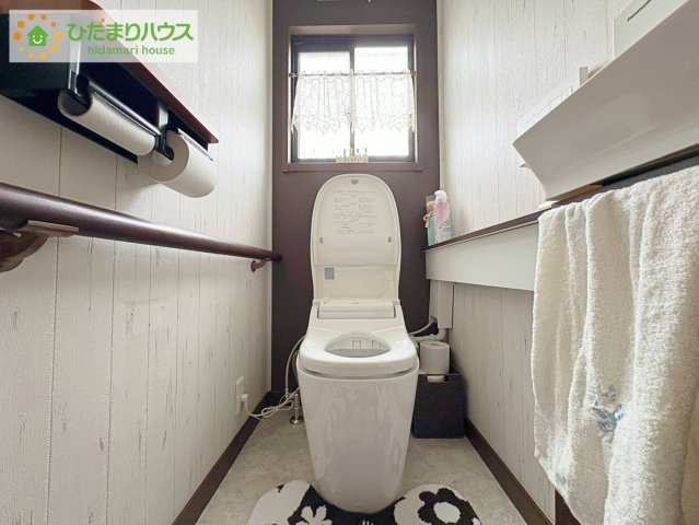 日立市かみあい町2丁目　中古戸建のトイレ|トイレは1F、2F共に完備！取り合いになることがありませんね(^^)/