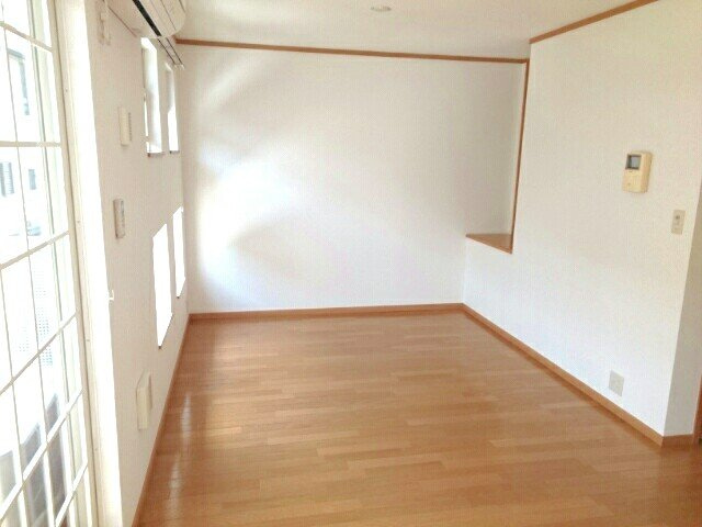エステルノの居間・リビング
