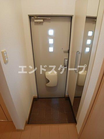 フィオーレＳの玄関|高崎、前橋のお部屋探しはエンドスケープまで！お客様の理想お聞かせ下さい♪