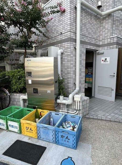 ライオンズプラザ白山のエントランス