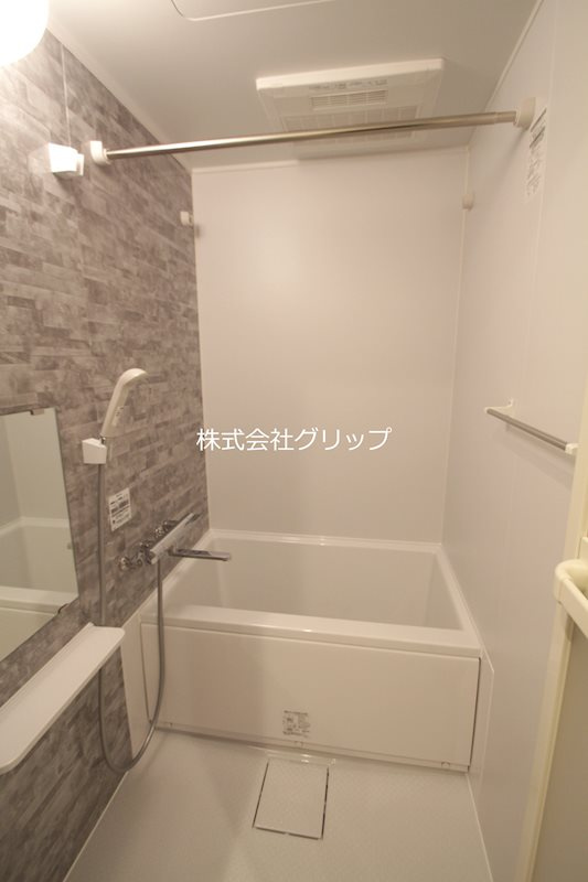 横浜平沼ダイカンプラザⅢの浴室