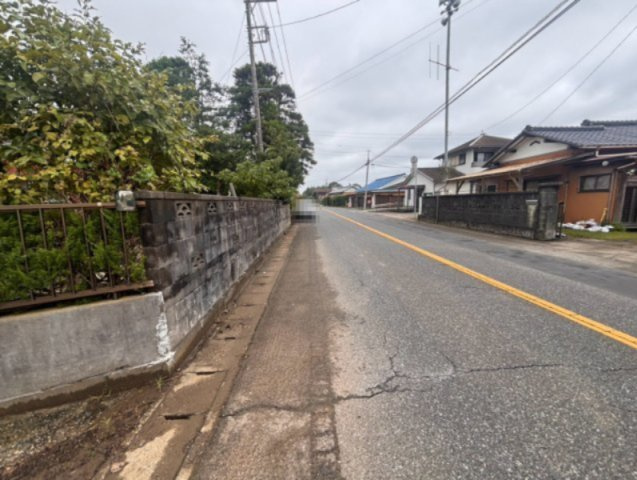 長生郡長生村　中古戸建の前面道路含む現地写真