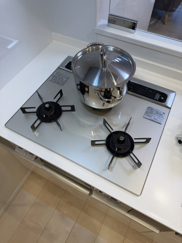 国立市北１丁目の中古マンションのキッチン|3口ガスコンロ