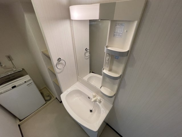ロイヤルメゾン六甲Ⅴの洗面所