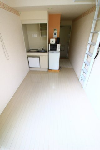 ユナイトアドリアーナの瞳の内装|同タイプ参考写真です。