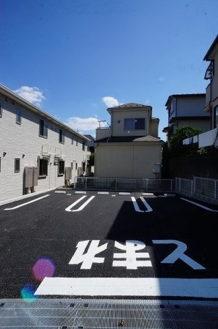 ボン　フェリシアの駐車場