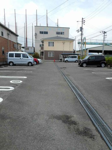 ファミール光葉Ⅱ　Ａ棟の駐車場