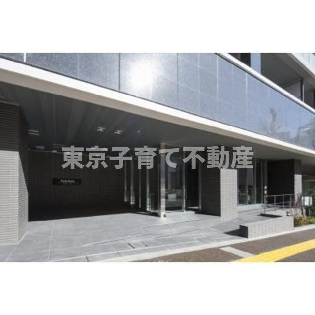 パークアクシス御茶ノ水のエントランス