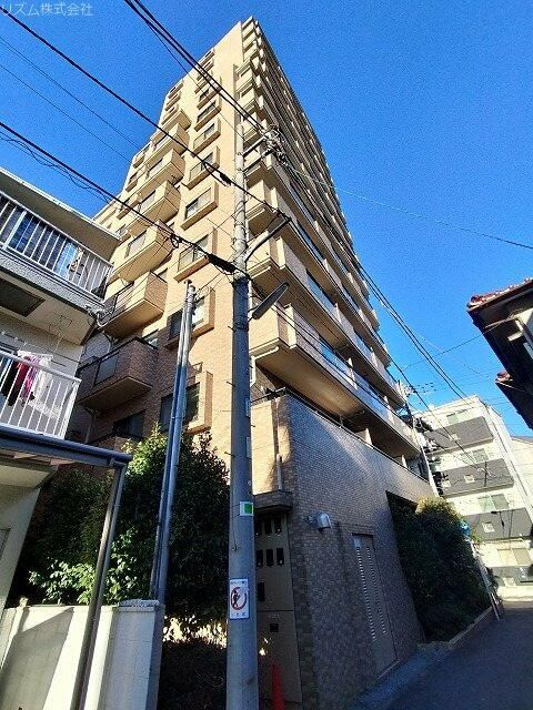 マンションアクロス西巣鴨の外観
