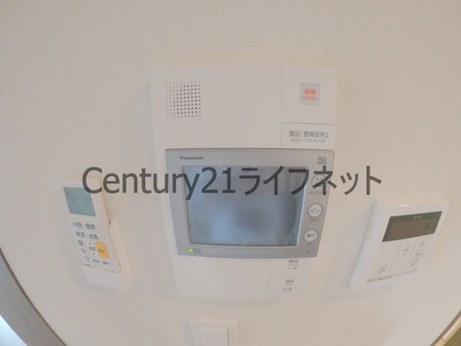 【セキュリティ】 | コンフォリアリヴ南森町Q