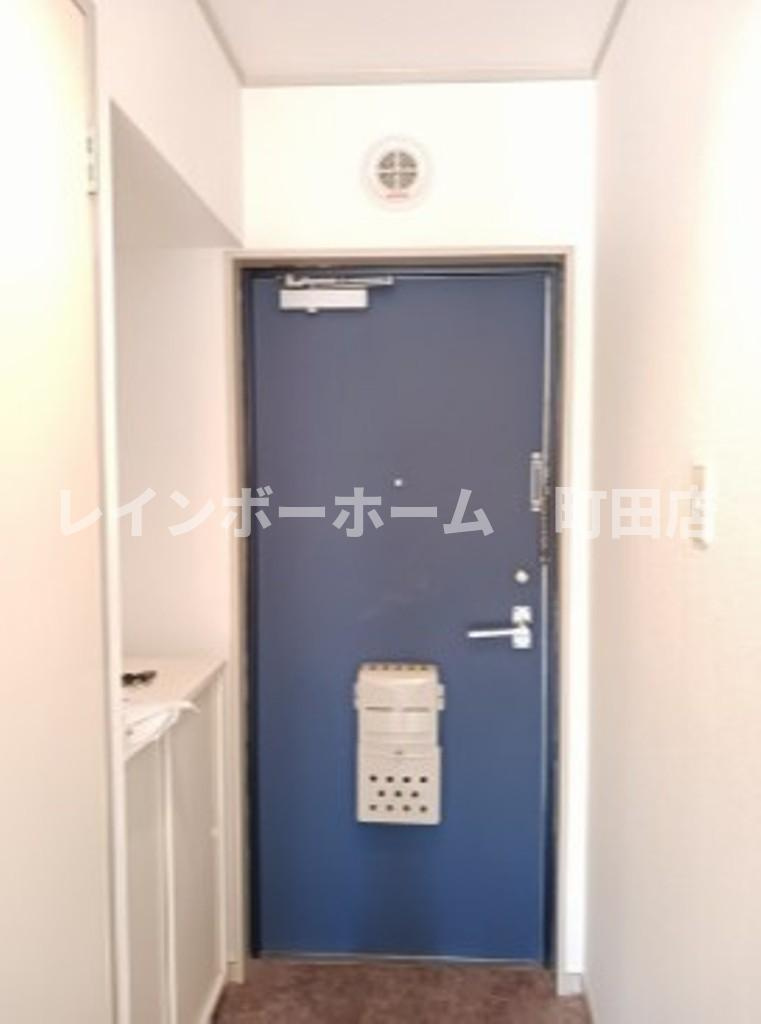 タウン泉の森1※初期費用分割あと払いサービス利用可能物件の玄関