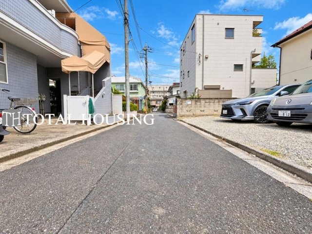 【前面道路含む現地写真】 | 三鷹市新川6丁目　売地　全1l区画