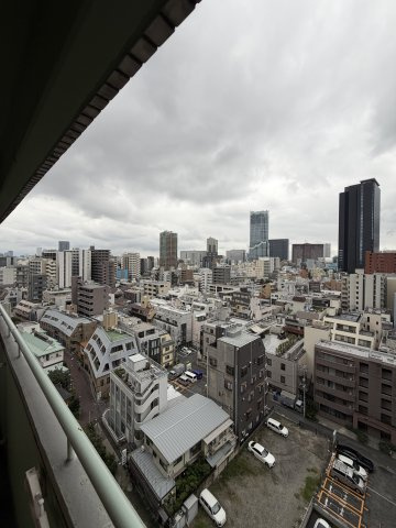 新宿区西新宿８丁目の中古マンションの展望