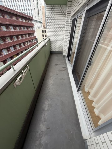新宿区西新宿８丁目の中古マンションのバルコニー