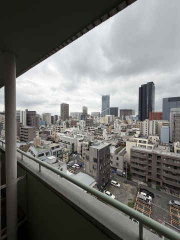 新宿区西新宿８丁目の中古マンションの展望