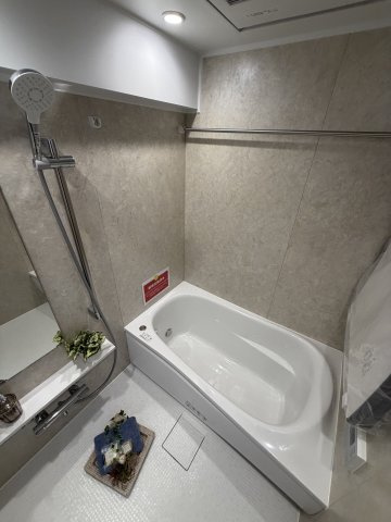 新宿区西新宿８丁目の中古マンションの浴室