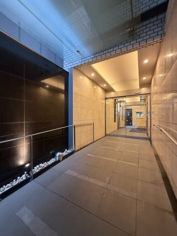 新宿区西新宿８丁目の中古マンション