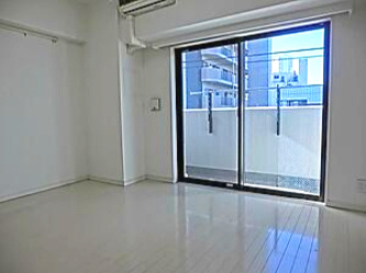 荒川区東日暮里３丁目の賃貸マンションの居間・リビング
