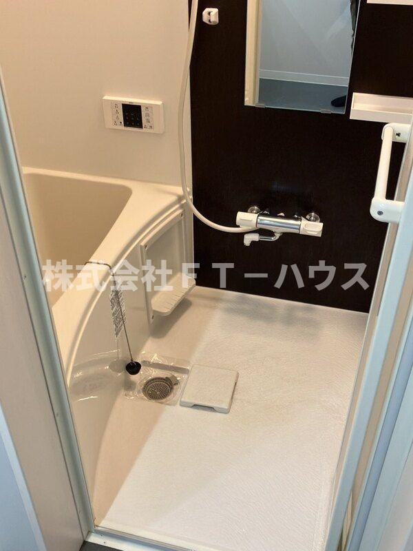 ラポルト船橋東の浴室