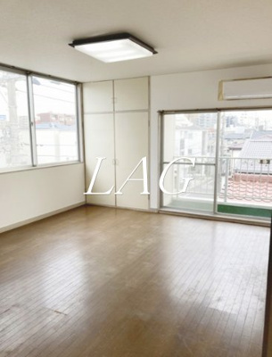 【居間・リビング】 | YAKビル | 洋室のお部屋です。