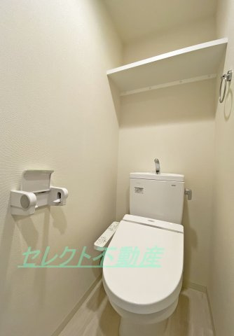 プレサンス上前津フィットのトイレ